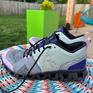 ON Running Shoes WORN ONCE!